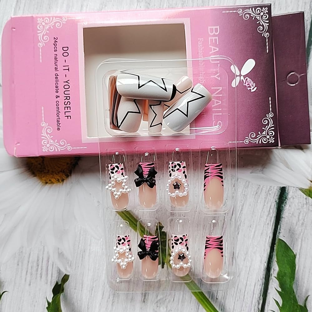 24 Pcs Pink Press on Nails Medium Square -  Winter Fake Nails Press Ons French Nail Art Tips Glue on Nails Full Cover False Nails with Charms Pentagram Design Stick on Nails Acrylic Nail Kit